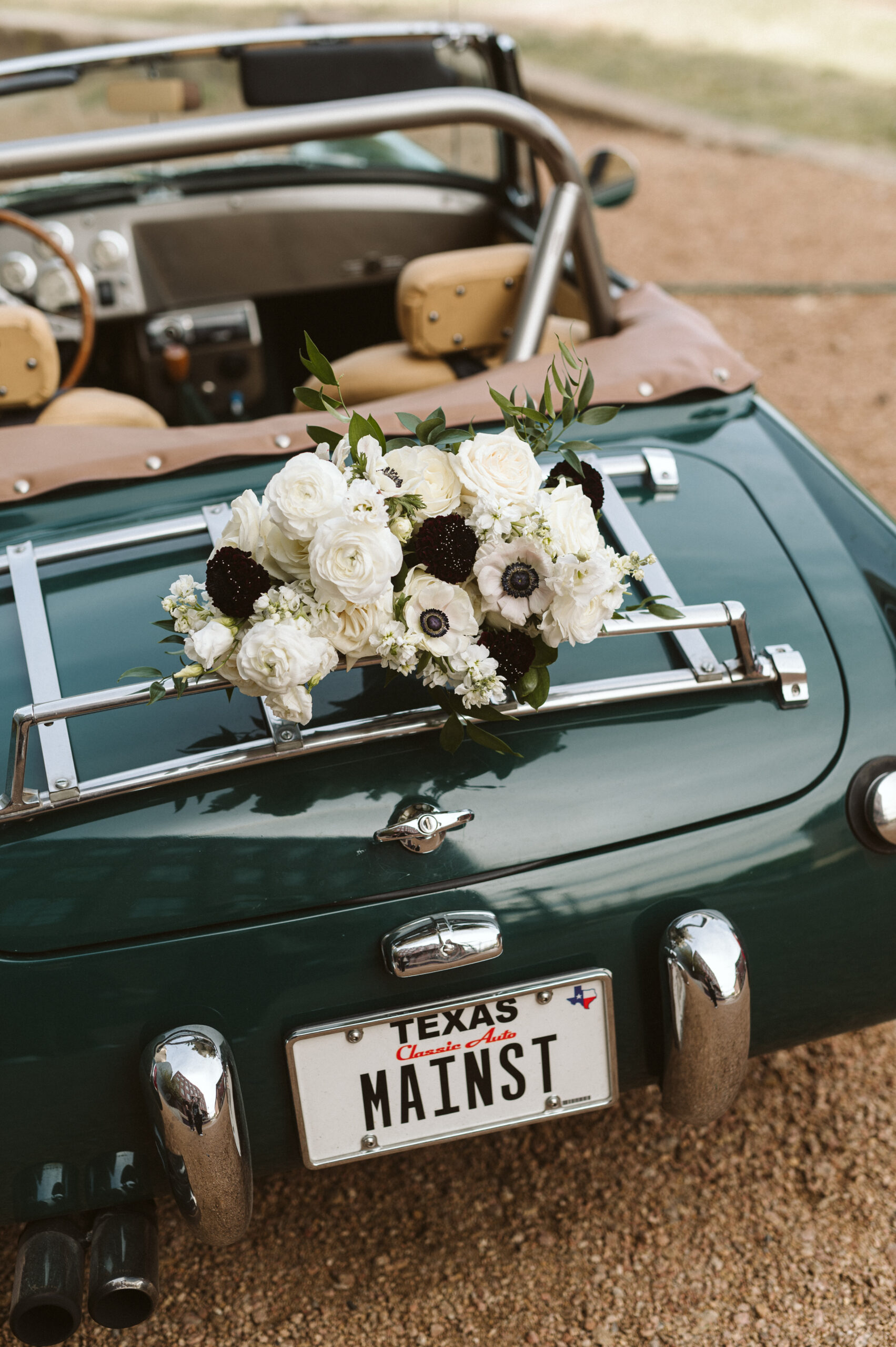 Elegant wedding at an old Flour Mill Factory in McKinney Texas