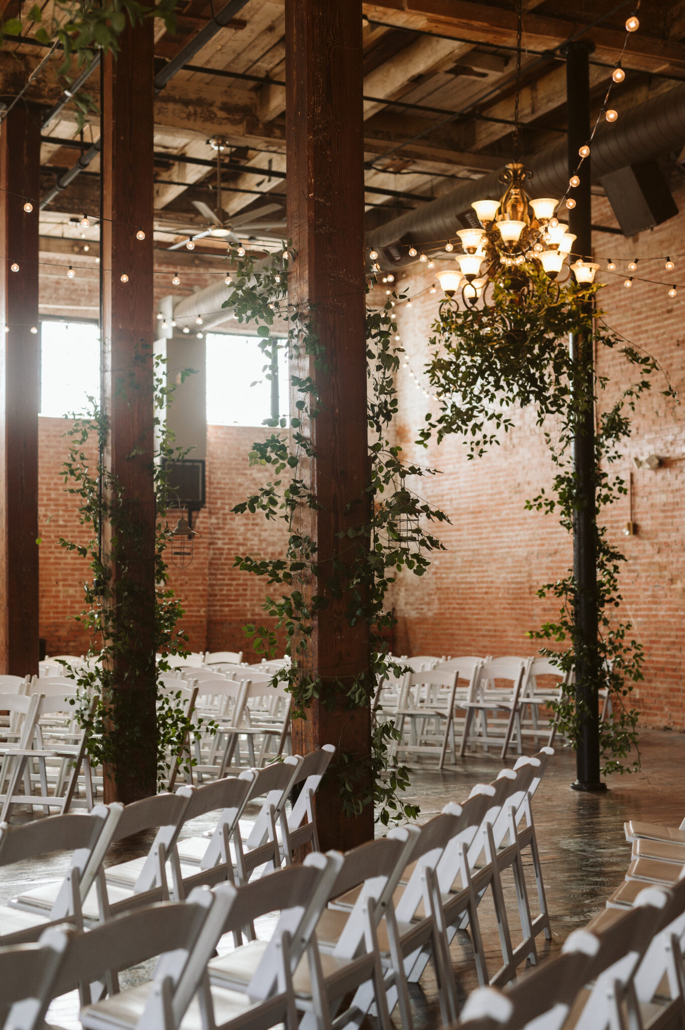 Elegant wedding at an old Flour Mill Factory in McKinney Texas